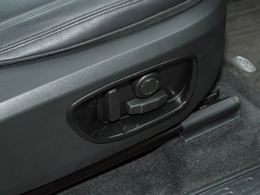 DA1557 - SEAT SIDE FRAME TRIM - DS15