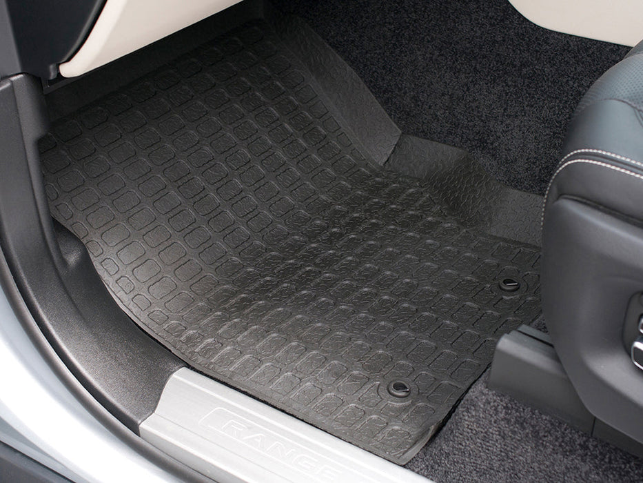 DA4820 - RUBBER MATS-RANGE ROVER 2013-RHD