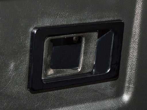 DA8953 - DEFENDER DOOR LEVER SURROUND PAIR BLACK