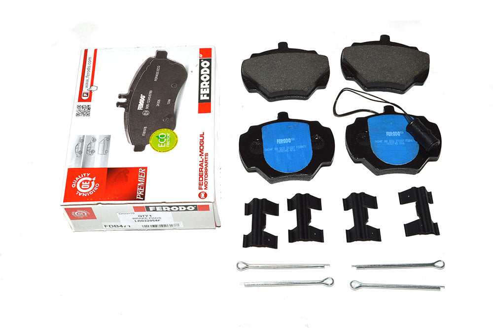 LR032954F - BRAKE PADS WITH SENSOR