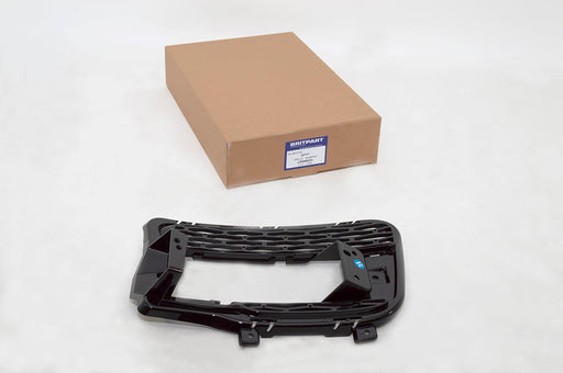 LR045033 - GRILLE - BUMPER