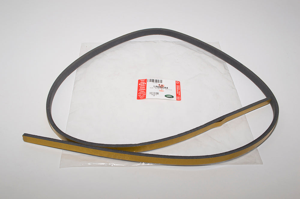 LR055344LR - SEAL - WINDSCREEN